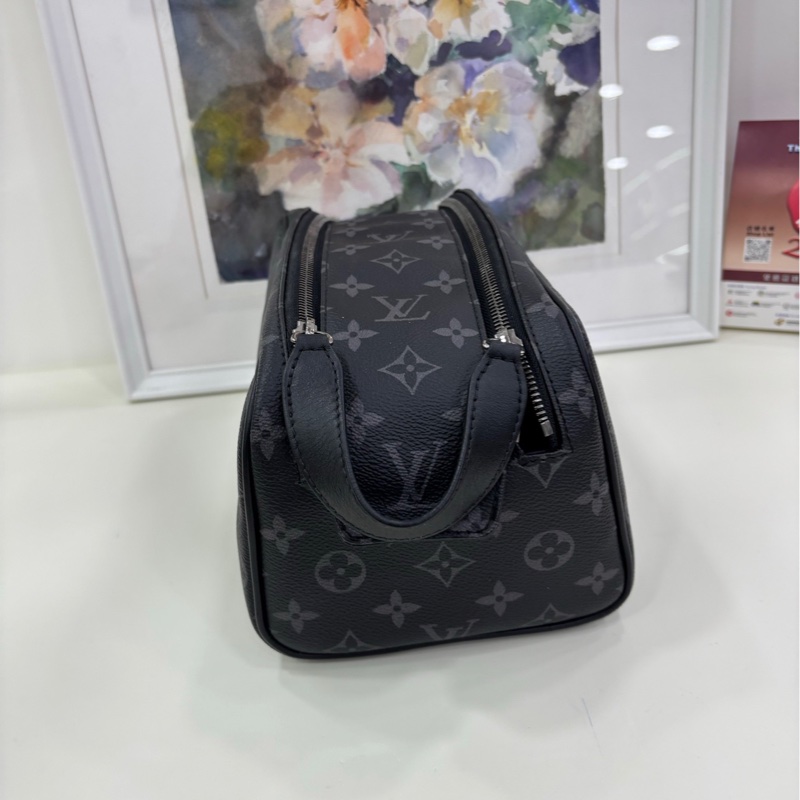 Lv 路易威登 黑老花洗漱包 男女同款 芯片款-3