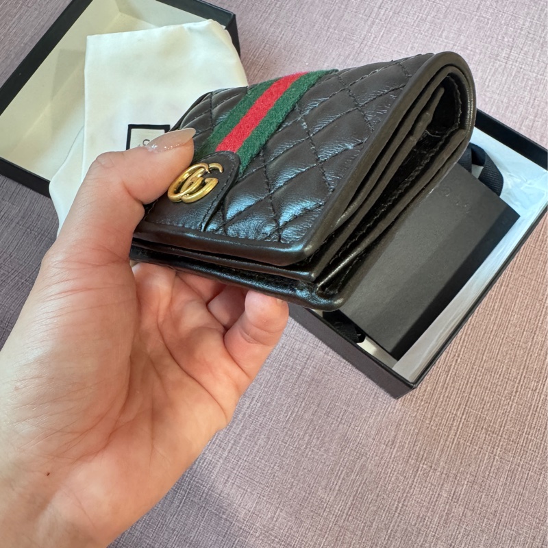 Gucci全真皮短夾-10