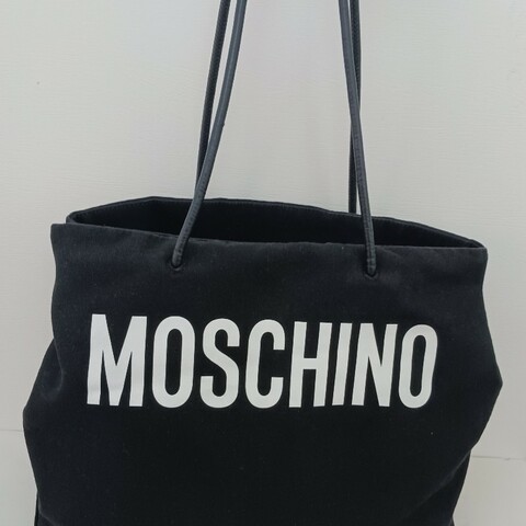MOSCHINO