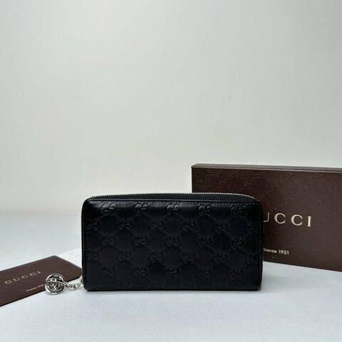 GUCCI 雙G壓紋圓形拉鍊長夾