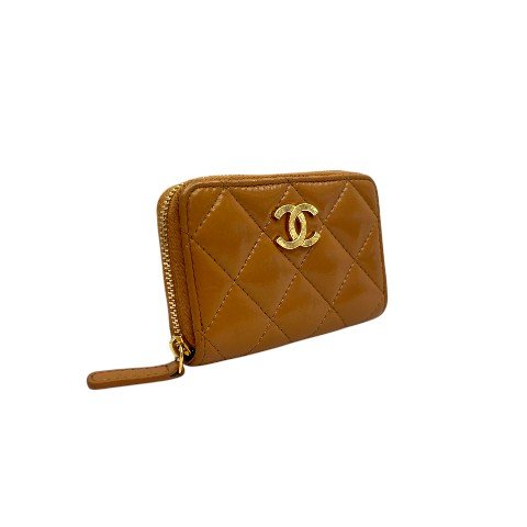 CHANEL焦糖色金釦ㄇ拉零錢包 AP4262-2