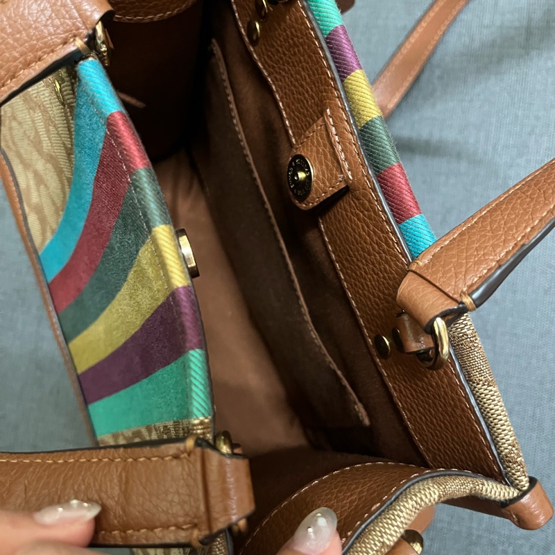 COACH 大圓標C LOGO織布拼牛皮手提/斜背琴譜兩用方包(焦糖配色)-3