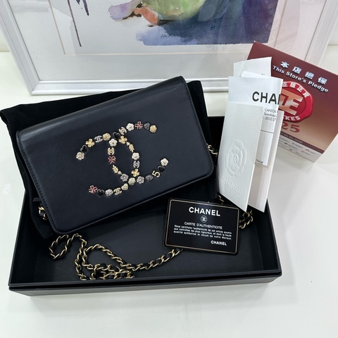 Chanel香奈兒 woc雙C徽章款30開 有單有卡