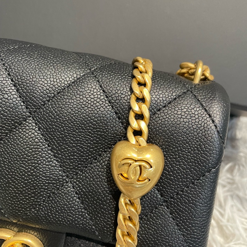 CHANEL 24P愛心方胖20CM-1