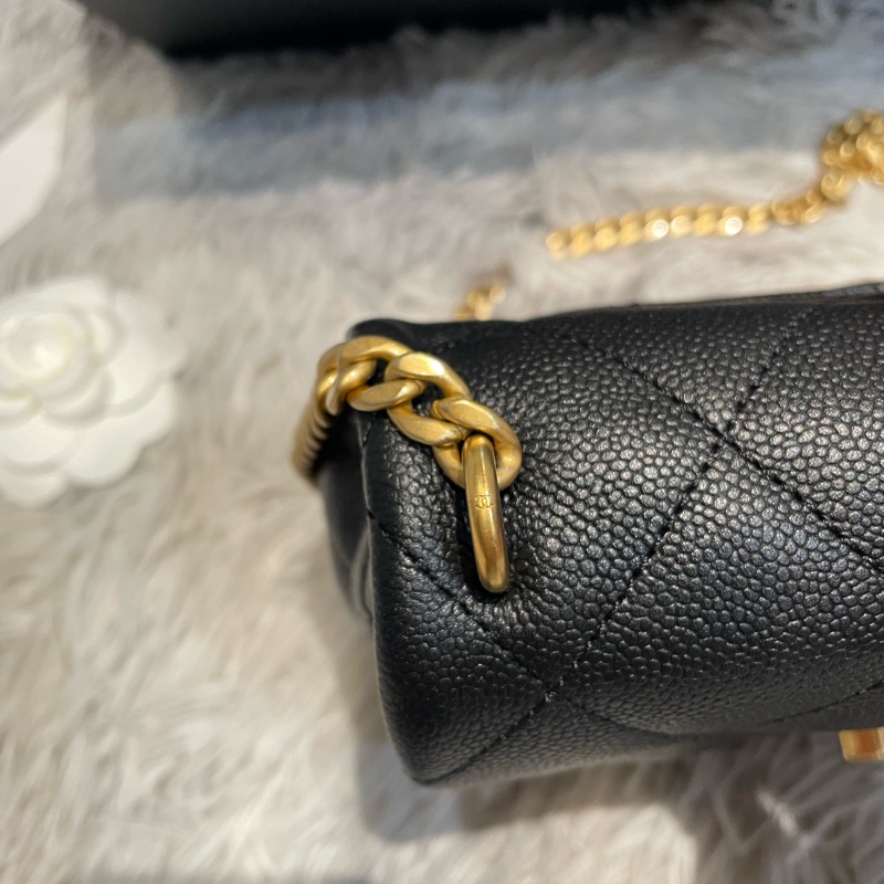 CHANEL 24P愛心方胖20CM-15