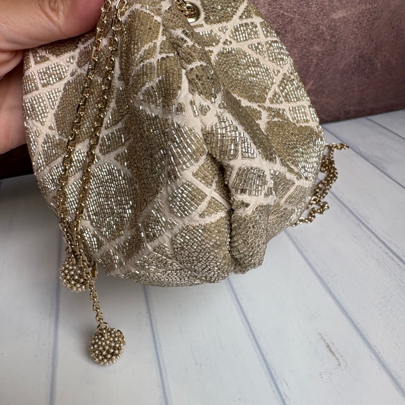 Dior Dream 珠飾抽繩水桶包 金色-4