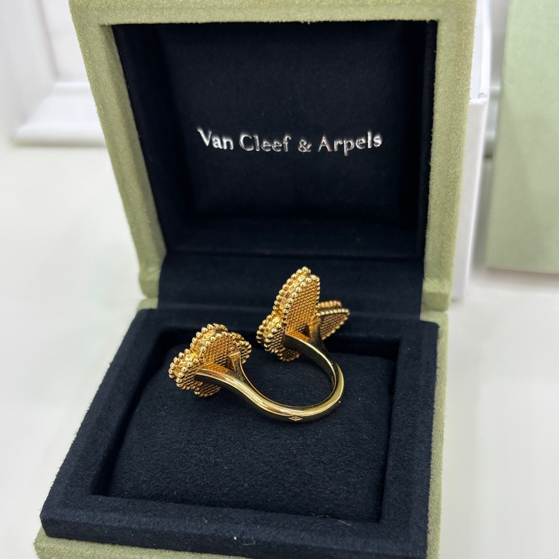 VCA Van Cleef & Arpels 梵克雅寶lucky alhambra 系列 虎眼石 貝母戒指/指間戒 有購證 有證書 48碼，超美蝶戀花显手白-3