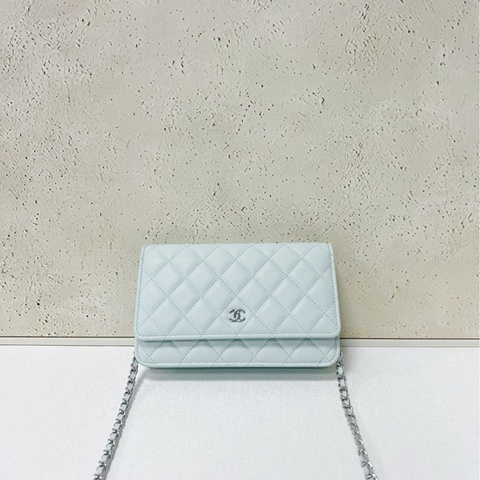 Chanel wallet on chain 發財包 荔枝牛皮粉藍色