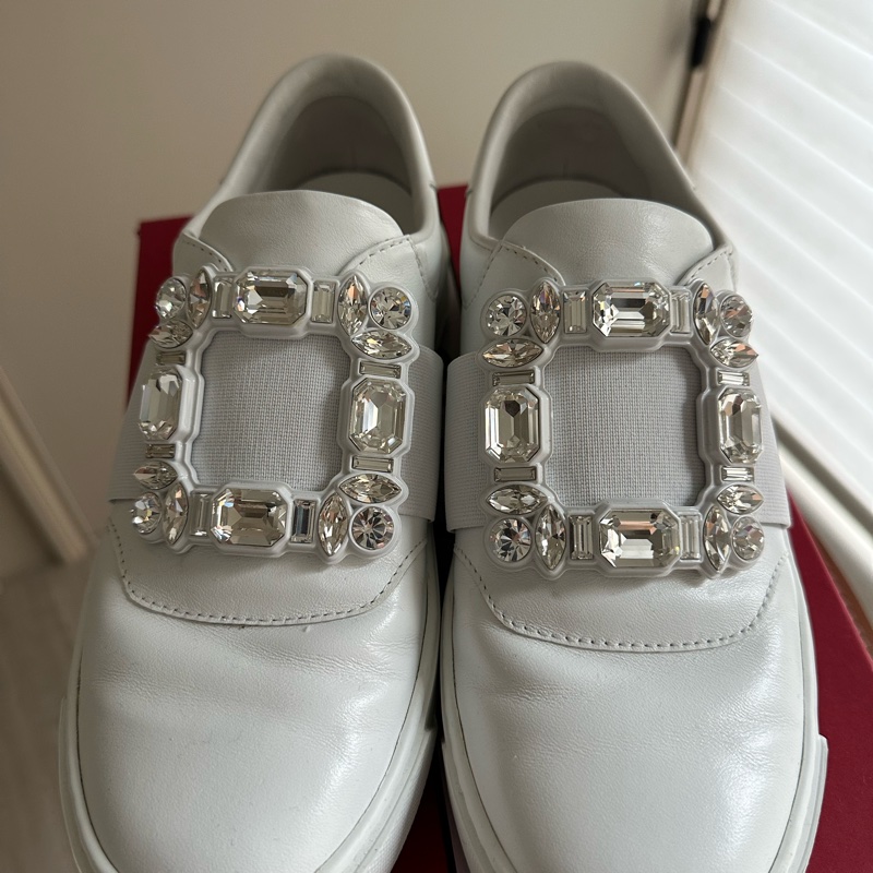 Roger Vivier 鑽扣皮革運動鞋-18