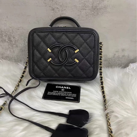 CHANEL 黑金相機包