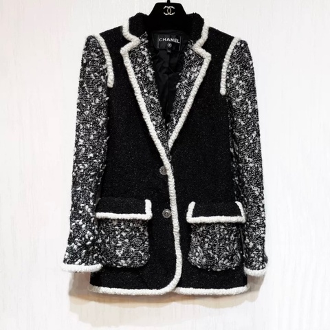 ⭐️ Chanel Jacket 外套