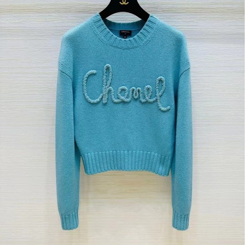 ⭐️ Chanel Top 毛衣