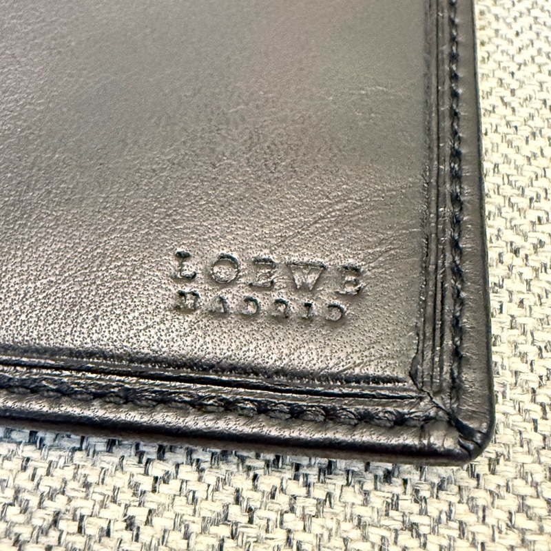 真品 LOEWE Nappa納帕小羔羊皮長夾-3