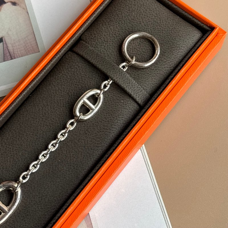 ::HERMES:: 豬鼻子 純銀 Farandole手鍊-2