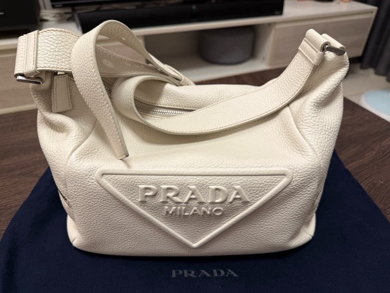 PRADA 男包-2