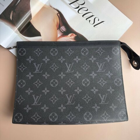 ::LOUIS VUITTON:: LV M61692 Pochette Voyage MM 黑花紋手拿包