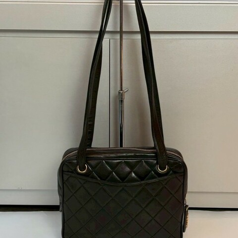 Chanel 黑皮菱格雙肩帶方側包
