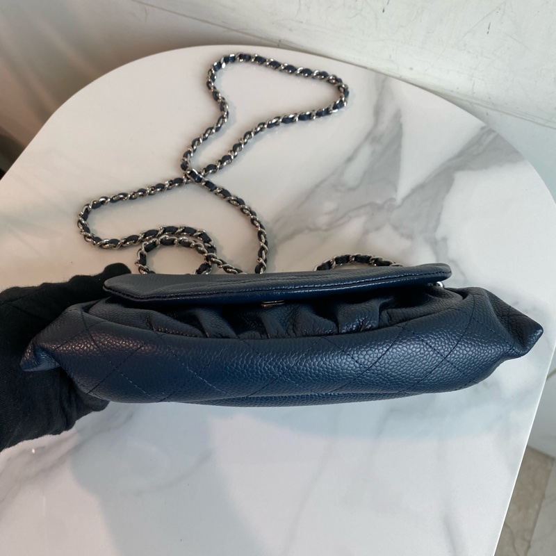 Chanel 近黑藍 月牙包navy-3