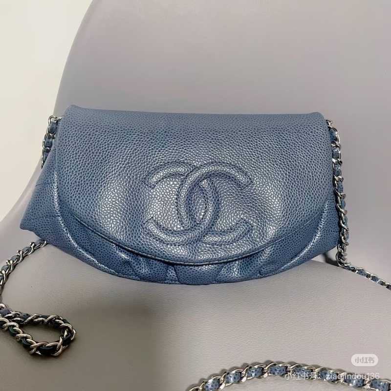 Chanel 近黑藍 月牙包navy-10