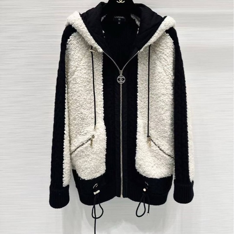 ⭐️ Chanel Jacket 外套