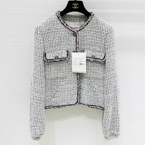 ⭐️ Chanel Jacket 外套