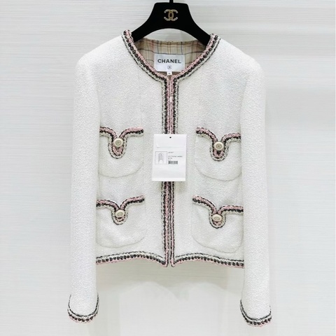 ⭐️ Chanel Jacket 外套