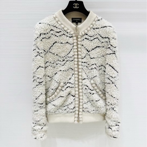 ⭐️ Chanel Jacket 外套