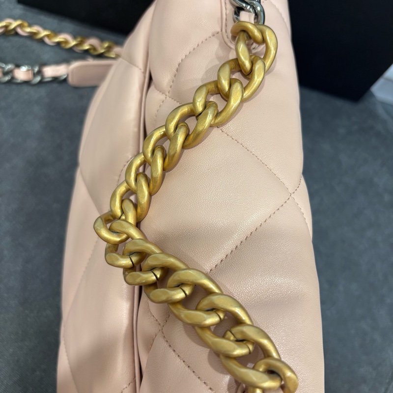 🆕極新限量‼️Chanel羊皮金扣櫻花粉小號19bag雙色鏈條包-13