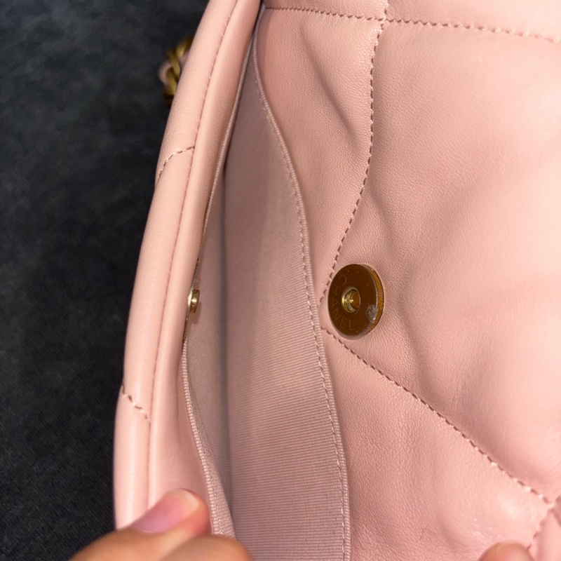 🆕極新限量‼️Chanel羊皮金扣櫻花粉小號19bag雙色鏈條包-16