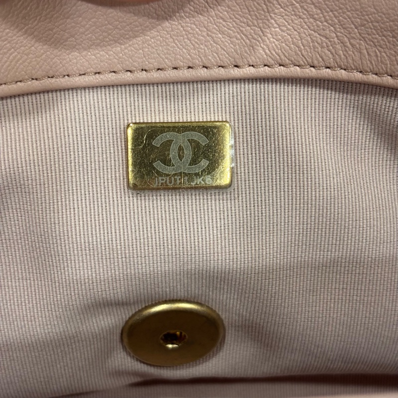 🆕極新限量‼️Chanel羊皮金扣櫻花粉小號19bag雙色鏈條包-19