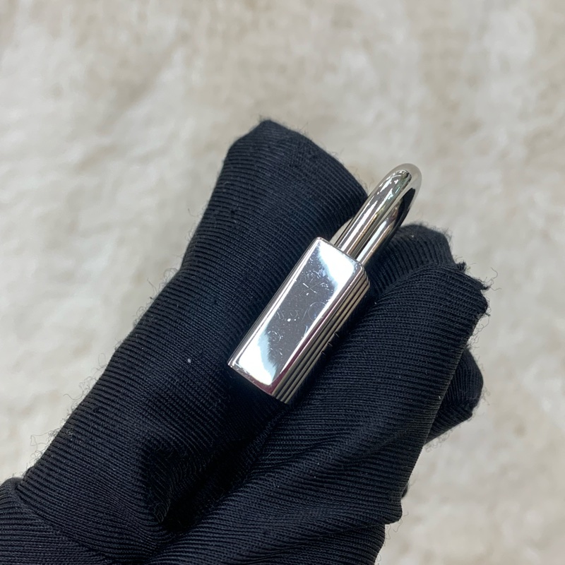 HERMES 銀色鎖頭連鑰匙 I286NY-13
