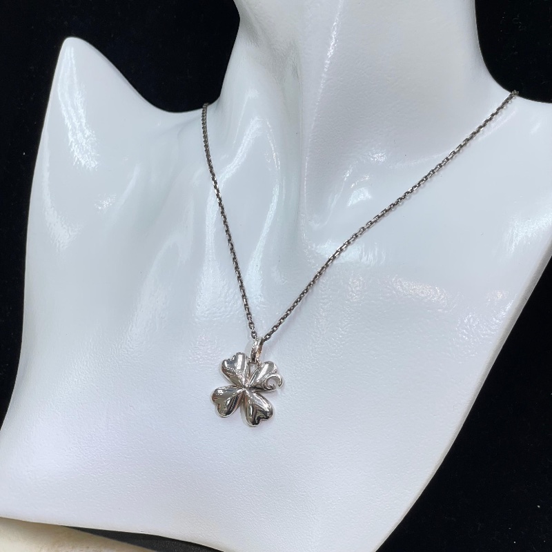 GUCCI 古馳銀色四葉草頸鏈 O703NY-0