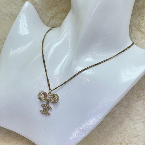 CHANEL 香奈兒蝴蝶結水鑽CC LOGO 頸鏈 XA394
