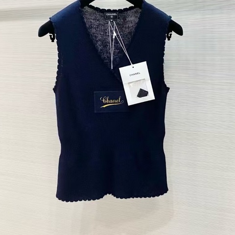 ⭐️ Chanel 24K To 上衣