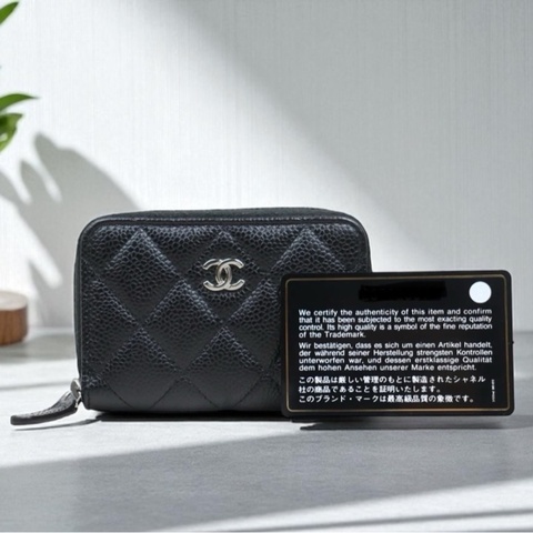 Chanel 黑銀拉鏈短夾/零錢包