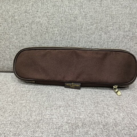 LV Louis Vuitton 咖啡色 防水尼龍布 拉鍊包 化妝包 筆袋 收納袋 萬用包 拉鍊包 小包 全新