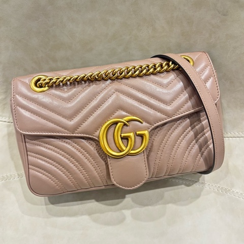 Gucci裸粉金釦馬夢中號