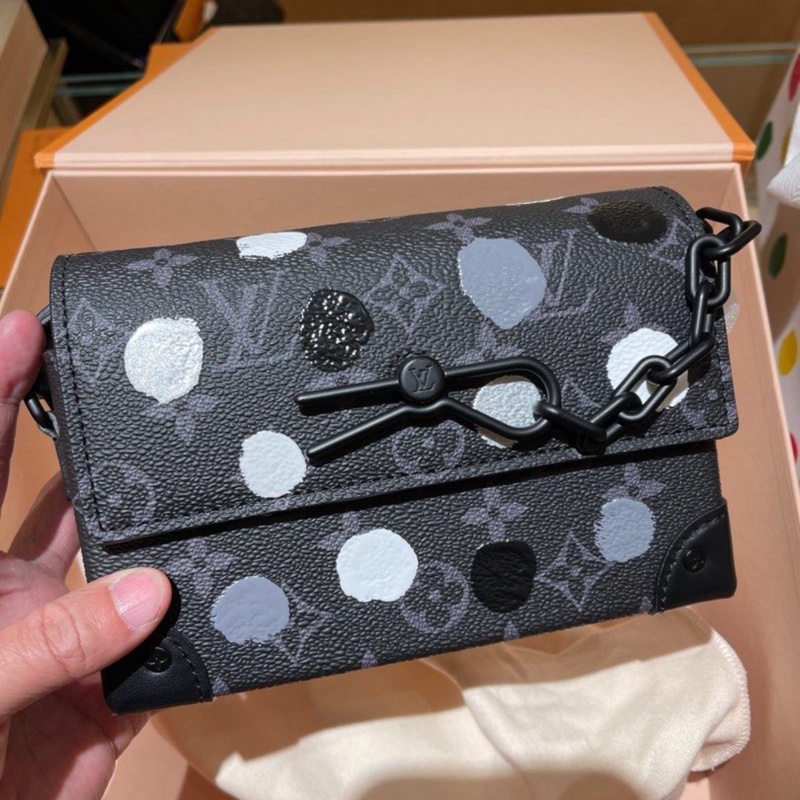 LV x YK 草間彌生 男裝限量款 steamer 鏈條包-0