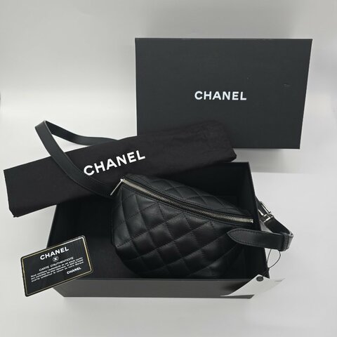 小編實拍🔥 CHANEL 櫃姐腰包 黑色 銀拉鍊 光面山羊皮 胸背包 斜背
