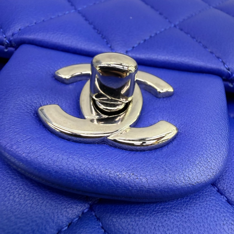 CHANEL Classic Flap Bag-16