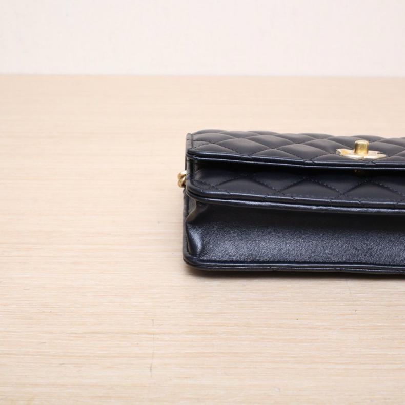 CHANEL(香奈兒) 黑色 晶片開 金扣 23S 山茶花調節扣 CF 口蓋包-3