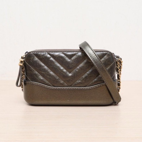 CHANEL(香奈兒) GABRIELLE 流浪 WOC 拉鏈版 19cm 金色 漆皮 28開 金扣