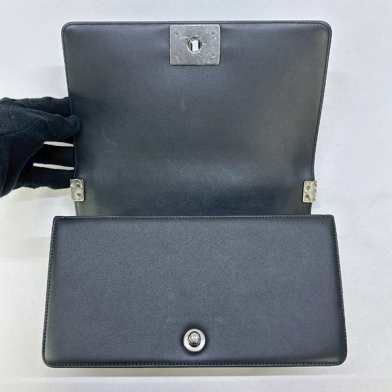 CHANEL 黑銀小羊皮BOY 25-2