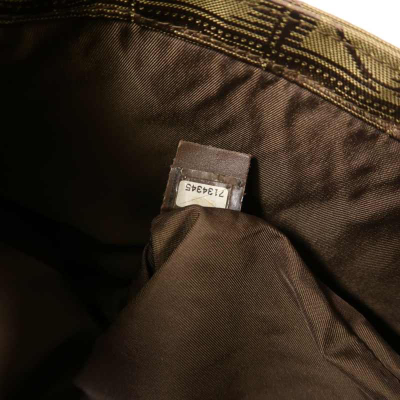 CHANEL 尼龍Hand Bag銀扣手挽袋-6