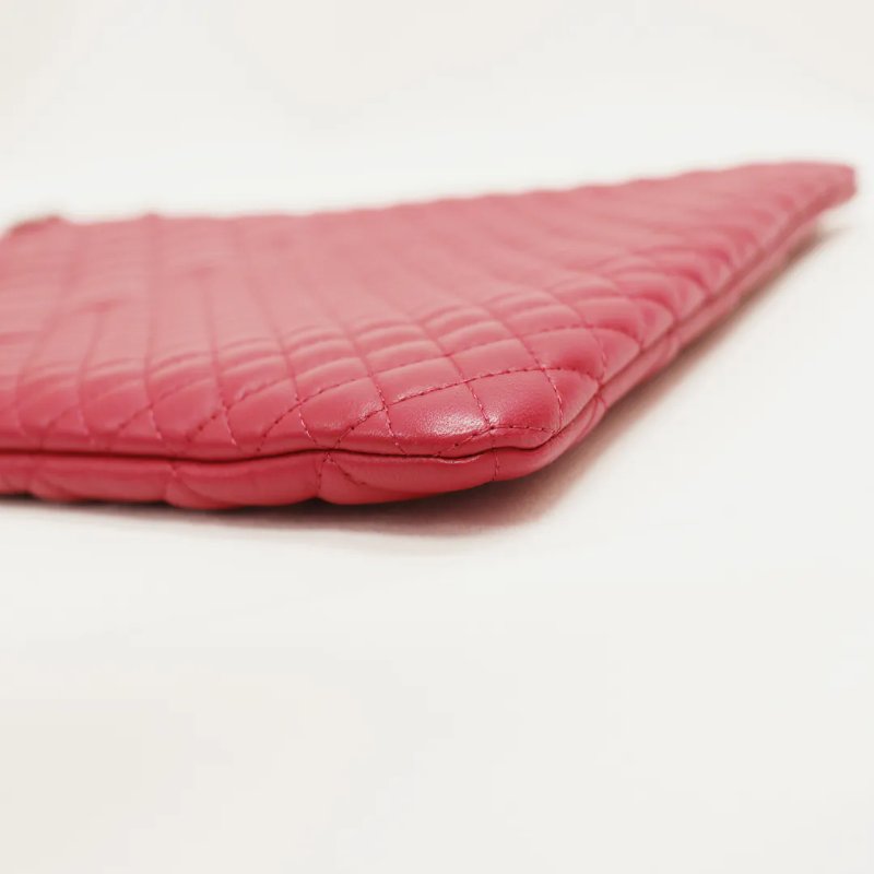 Chanel 桃紅色羊皮拉鍊Ocase手拿包 平板套-6