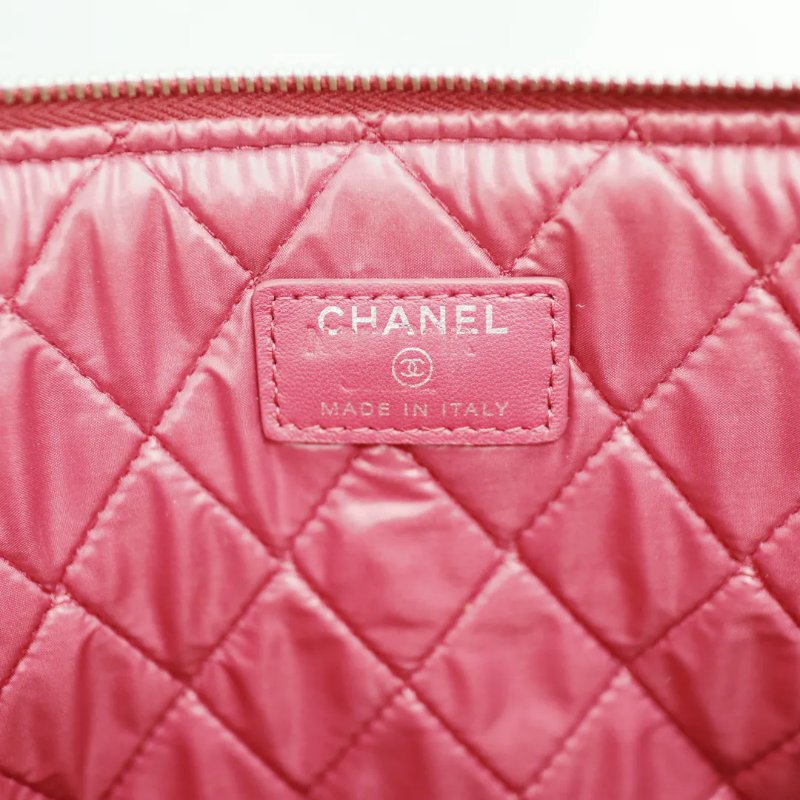 Chanel 桃紅色羊皮拉鍊Ocase手拿包 平板套-8