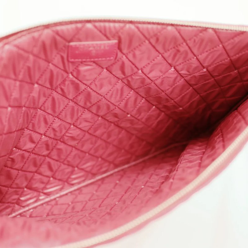 Chanel 桃紅色羊皮拉鍊Ocase手拿包 平板套-9