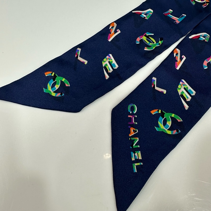 Chanel 藍色拼彩色英文LOGO 絲巾-5