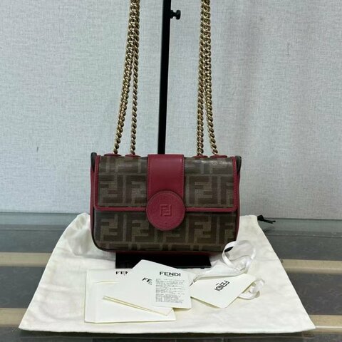 FENDI mini 斜背法棍包 18.5*12*4 98新配件塵袋