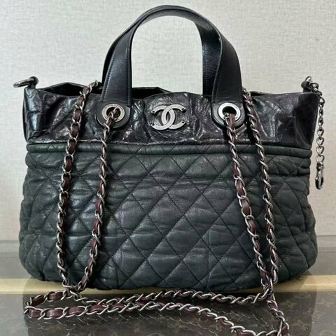 ✨CHANEL 銀扣手提肩背南瓜包 39*24*23  98新配件塵袋